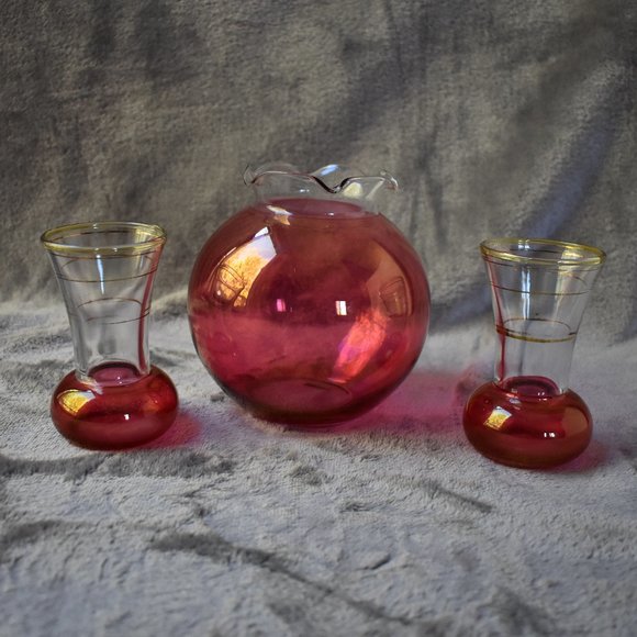 Vintage Other - Vintage Pink and Gold Vases Set of 3
